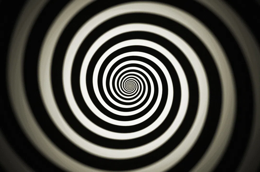 cropped cropped Spirale 50x50 cm e1755709141279 1.png