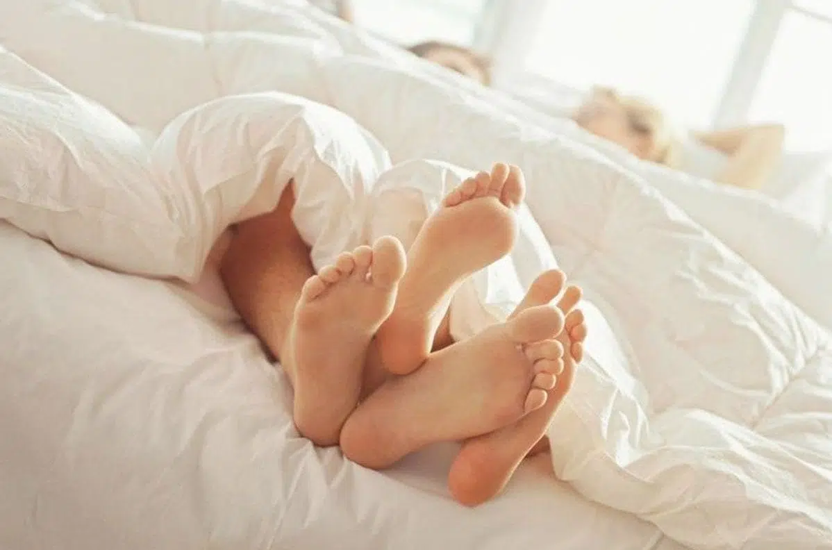 cropped cropped cropped pieds lit.jpeg